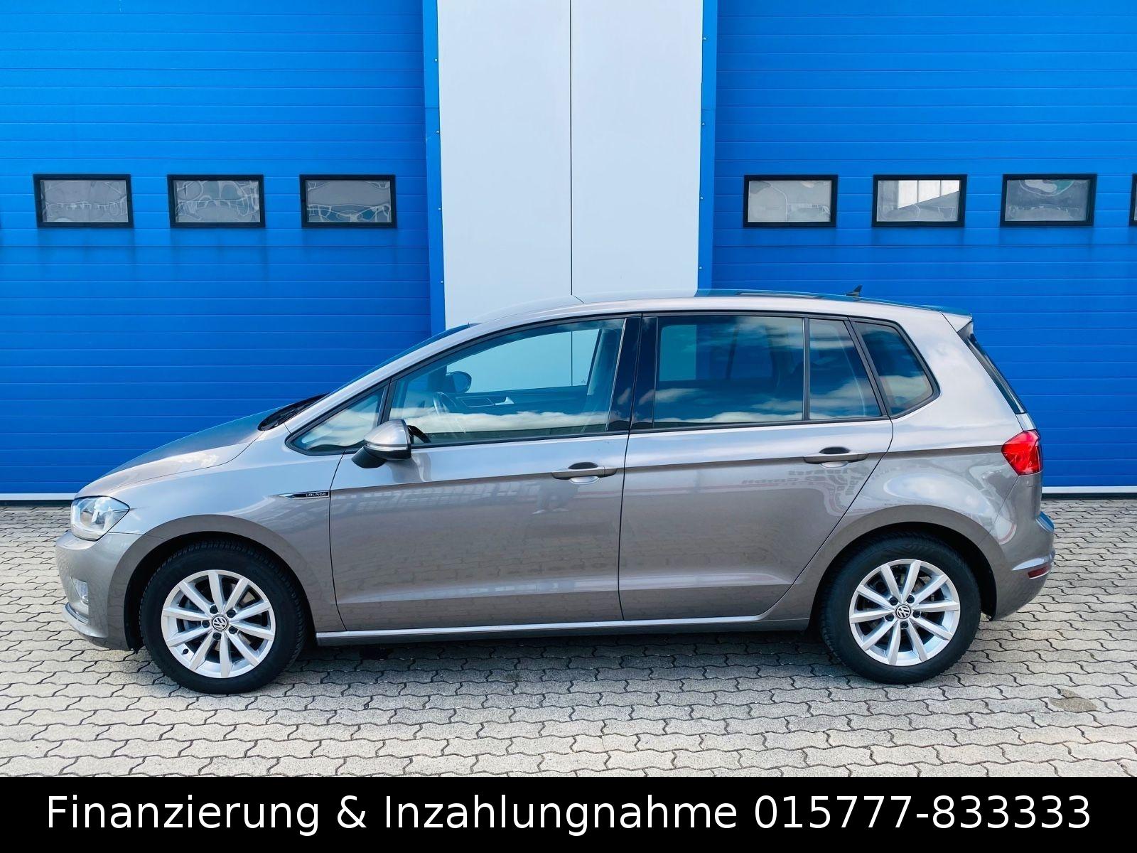 Volkswagen Golf Sportsvan VII AHK Navi PDC Allwetter