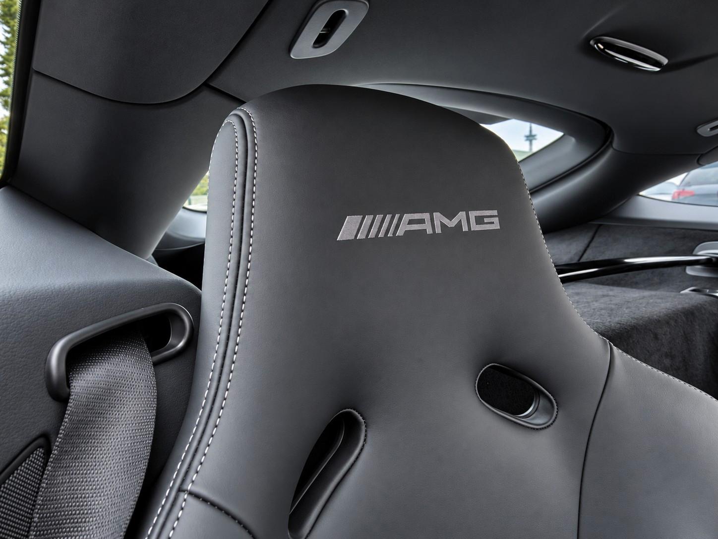 Mercedes-Benz AMG GT R Coupe/Orig. 590 km! Neuwagen