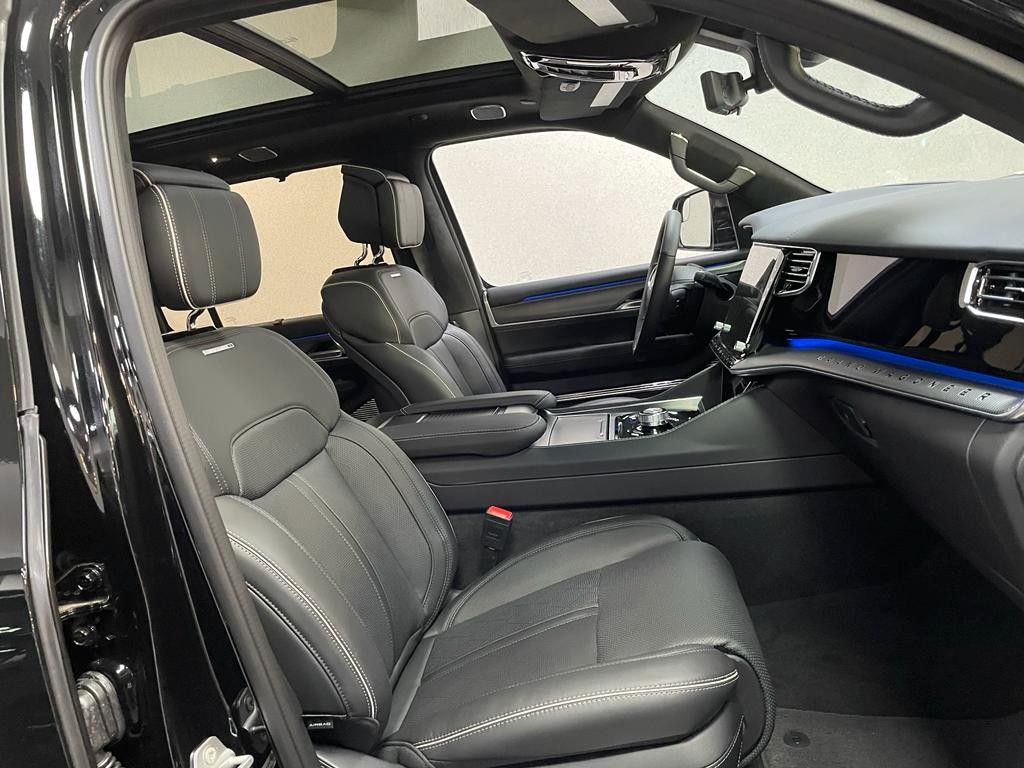 Fahrzeugabbildung Jeep GRAND WAGONEER OBSIDIAN 6.4L V-8  SOFORT!!!