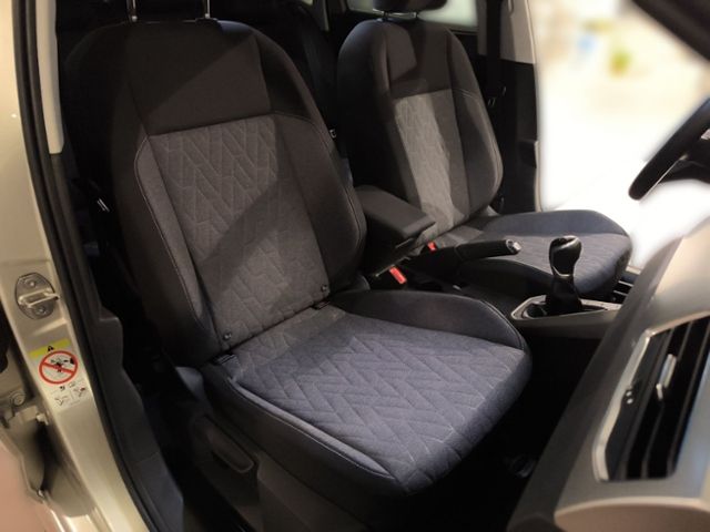 Fahrzeugabbildung Volkswagen Polo 1.0 Move LED ACC CLIMATR SITZHZG ALLWETTER