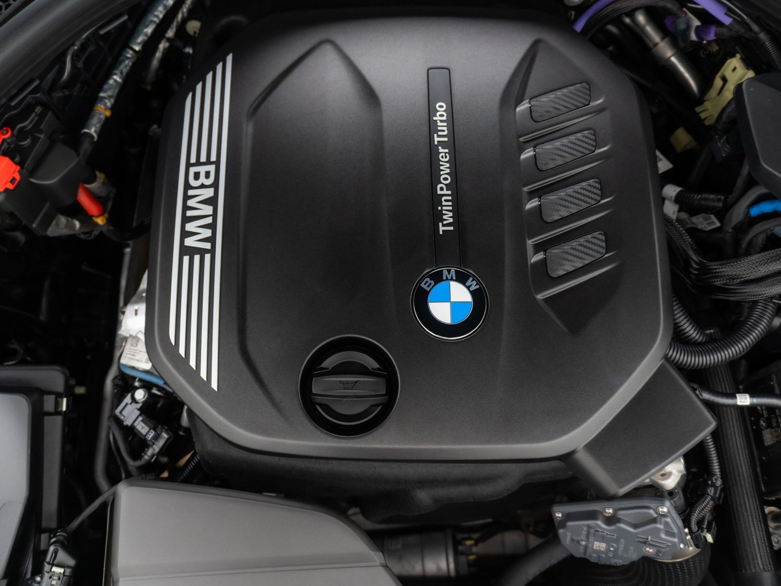 Fahrzeugabbildung BMW 320d xD Alarm DAB DriveAss PDC Geschwindig WiFi