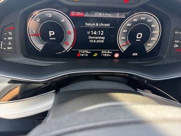 Audi Q7 - 10