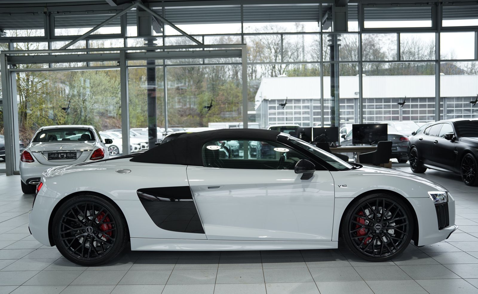 Audi R8