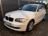 BMW 116 i , E87 , 135000 km , 2009 bj - BMW 1er-Reihe E87 mit Benzin-Antrieb