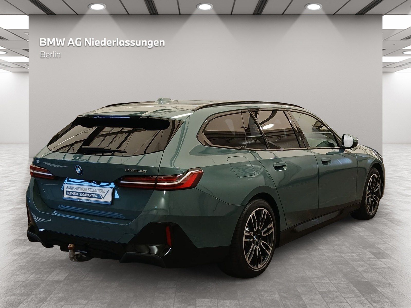 BMW i5 eDrive40 Touring M Sport LiCoPr DAPr PA+ AHK foto 3