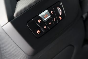BMW M135i xDrive SAG LiveCoPro HUD H&K RFK 1.Hand