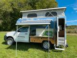 Toyota Hilux Camper mit Wohnkabine