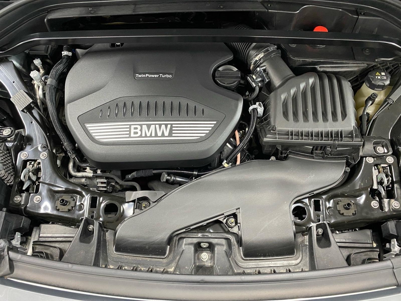 BMW X2 sDrive18d Navi Kamera Pano.Dach Driv.Assist, миниатюра 13
