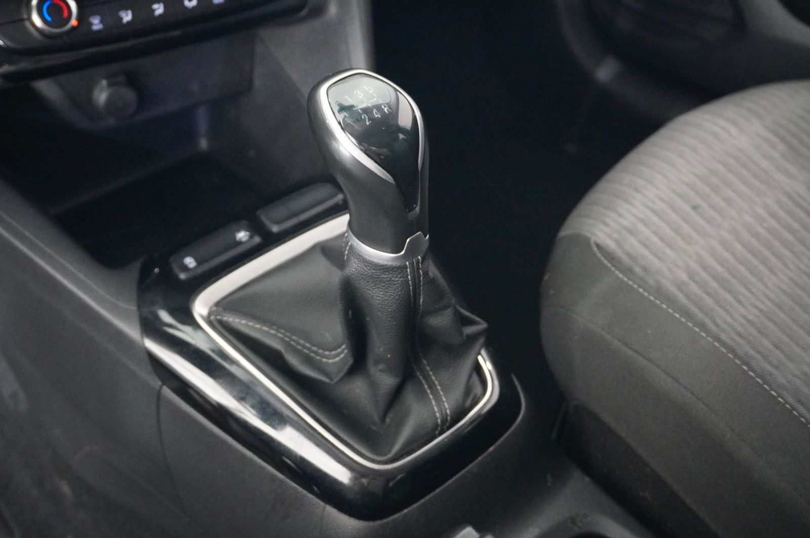 Fahrzeugabbildung Opel Corsa F 1.2 EDITION KLIMA/USB/TEMP./ASSIS./BT