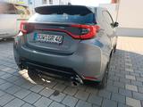 Toyota Yaris 1.6-l-Turbo GR Autom. 8-fach bereift - Toyota Yaris mit Benzin-Antrieb: Limousine, 1.8