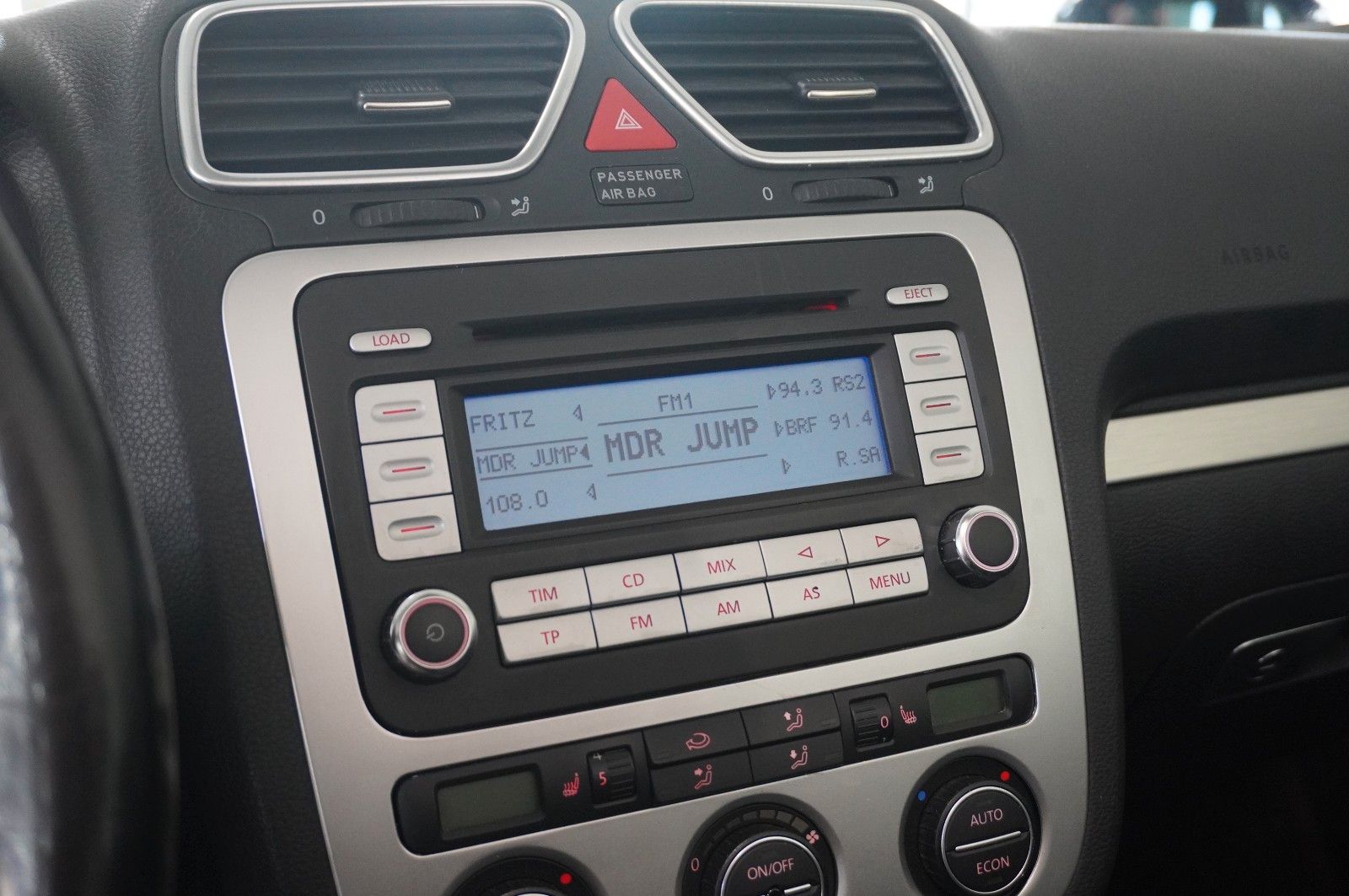 Fahrzeugabbildung Volkswagen Eos 2.0 FSI CABRIO SPORT/XENON/PDC/SHZ/LEDER