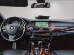 BMW M550 d xDrive~Pano~InnoPak~HuD