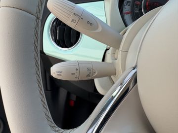 Fahrzeugabbildung Fiat 500C Cabrio Lounge Navi PDC Klimaaut. CarPlay