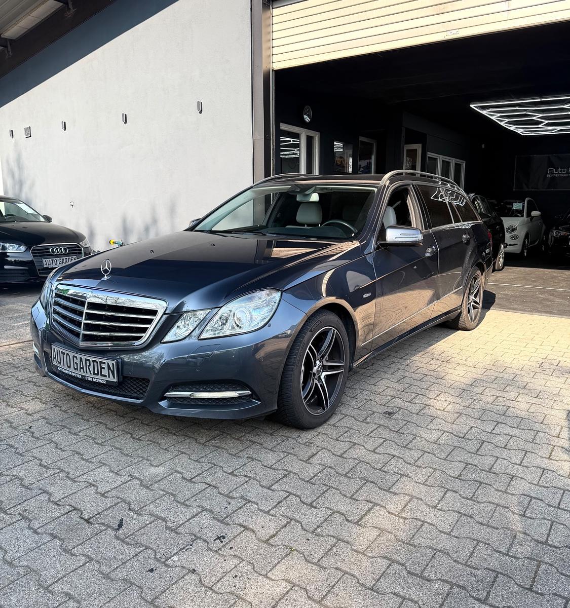 Mercedes-Benz E 200 E T-Modell E 200 CGIBlueEfficiency,TÜV NEU