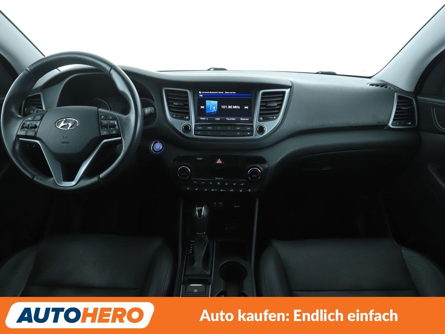 Hyundai Tucson 2.0 CRDi Premium 4WD Aut*NAVI*TEMPO*CAM*