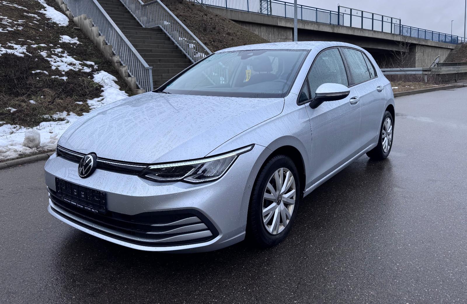 Volkswagen Golf VIII Lim. 2.0 TDI LED ACC+ CAM SHZ DAB+ App