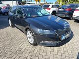 Skoda Superb Combi Style - Skoda Superb mit Diesel-Antrieb: Schwarz