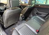 Volkswagen Passat 2.0 TDI SCR 140kW DSG Highline Varian... - Volkswagen Passat: V