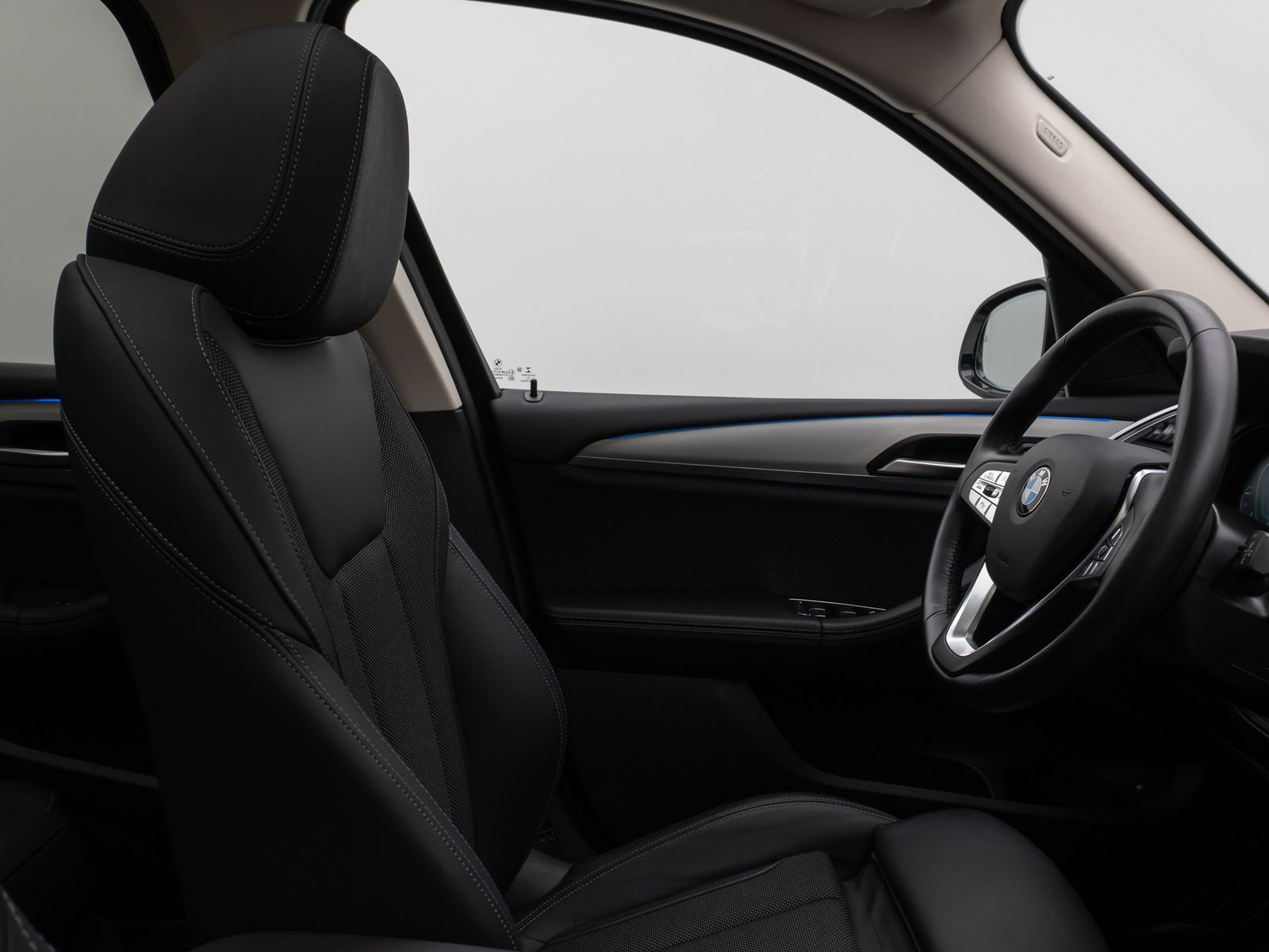 Fahrzeugabbildung BMW X3 xD30e xLine Panorama 360°HUD DAB HiFi Komfort