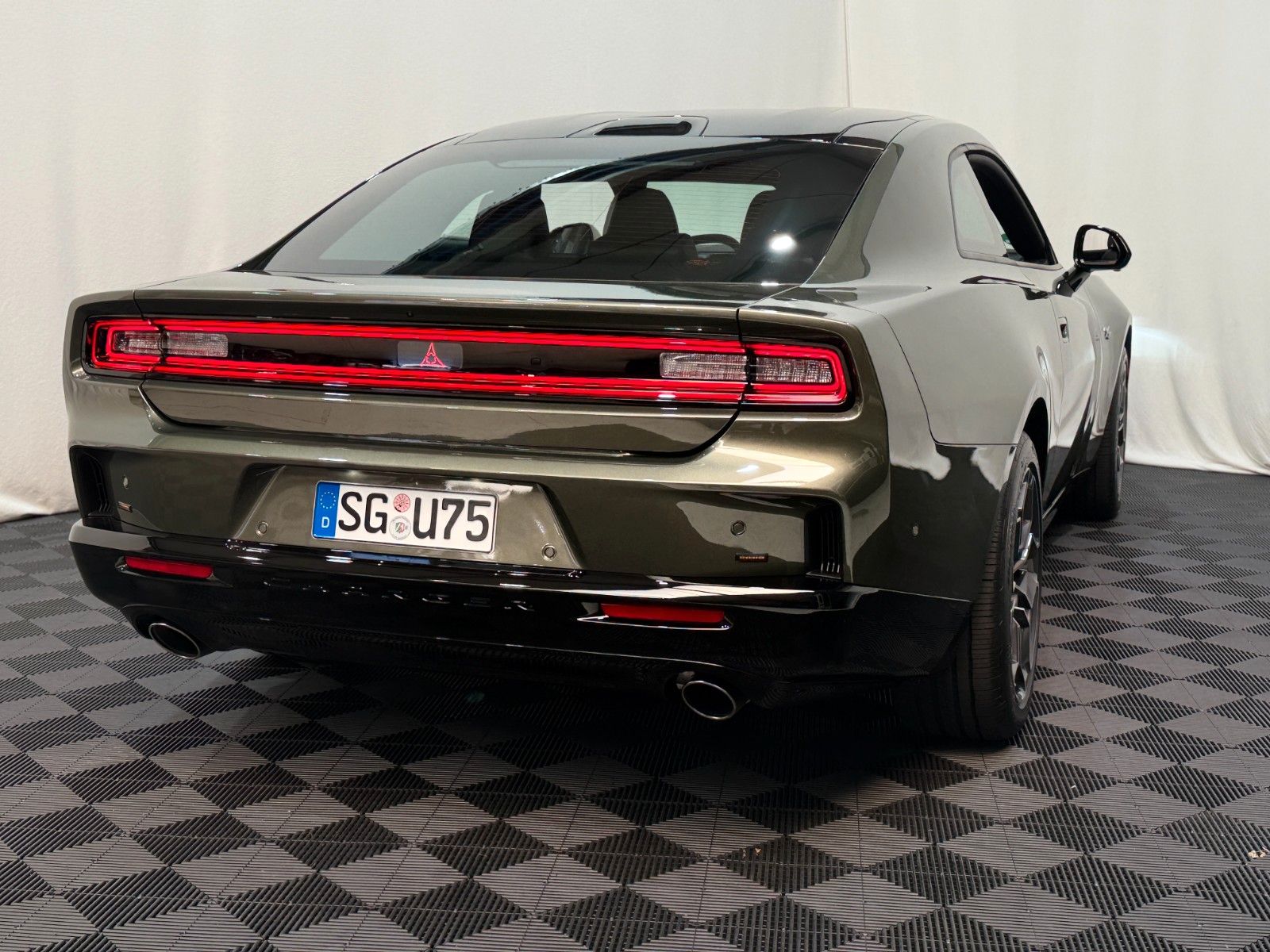 Fahrzeugabbildung Dodge Charger R/T - 2 Door - SIXPACK - ALLRAD