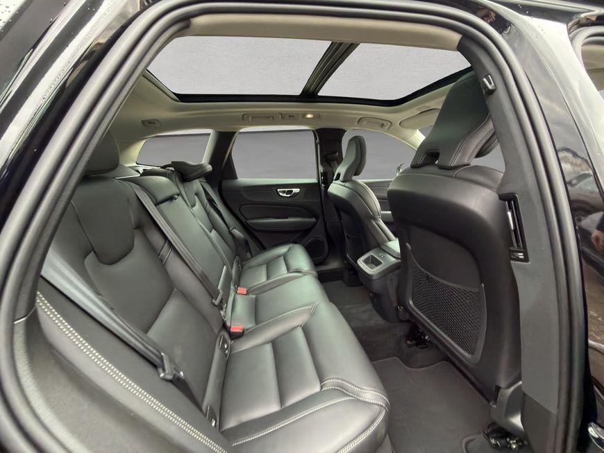 Volvo XC60 B4 B Plus Dark