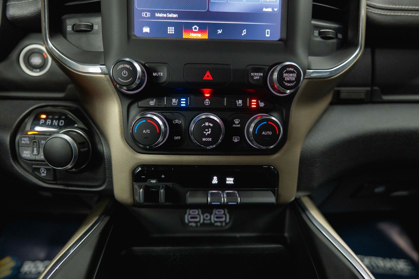 Fahrzeugabbildung Dodge RAM 5.7 V8 HEMI 4x4 Night LARAMIE LONGBED 19%
