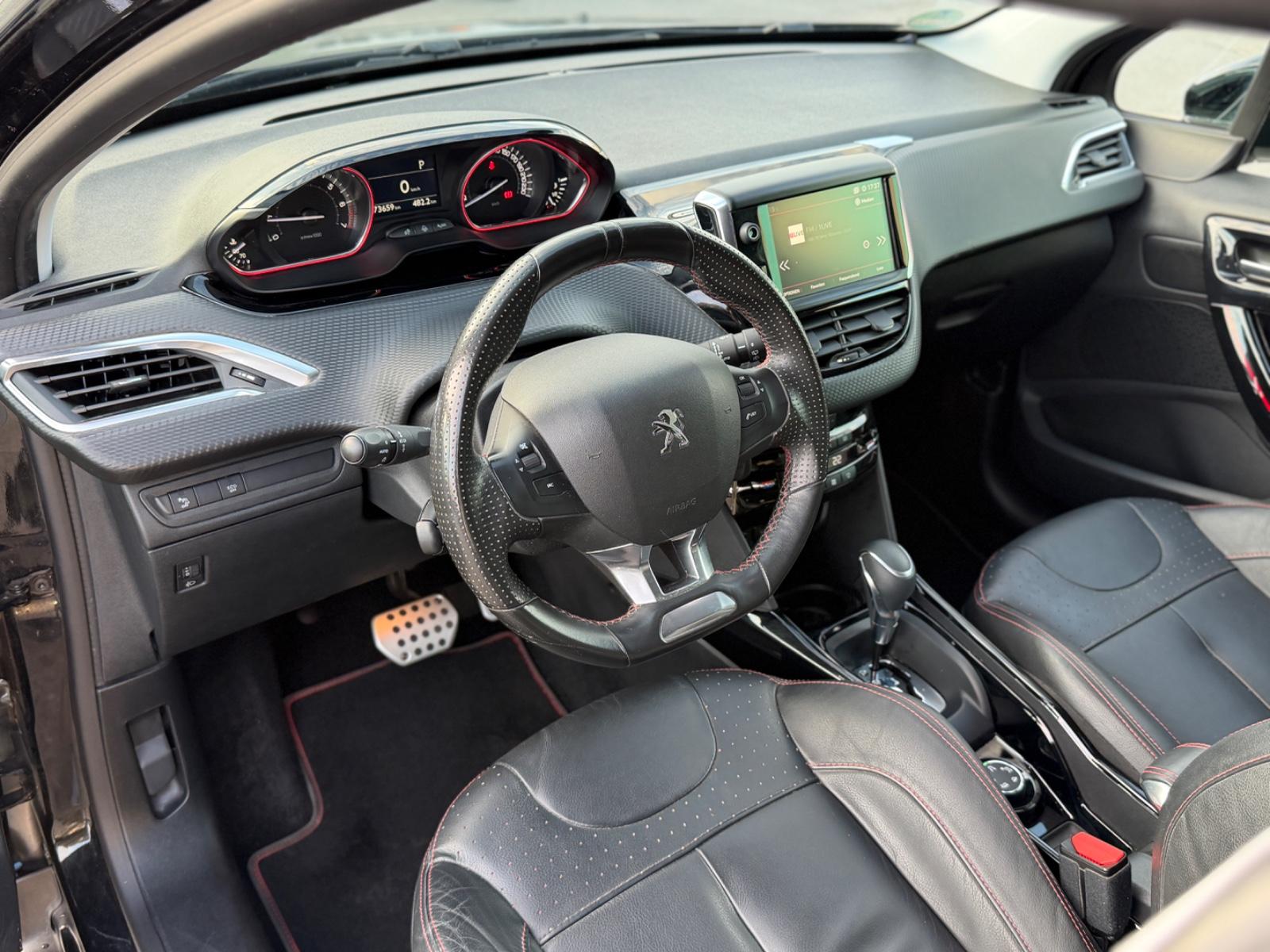 Peugeot 2008 Allure GT-Line Aut. *LEDER*KAMERA*NAVI*LED*