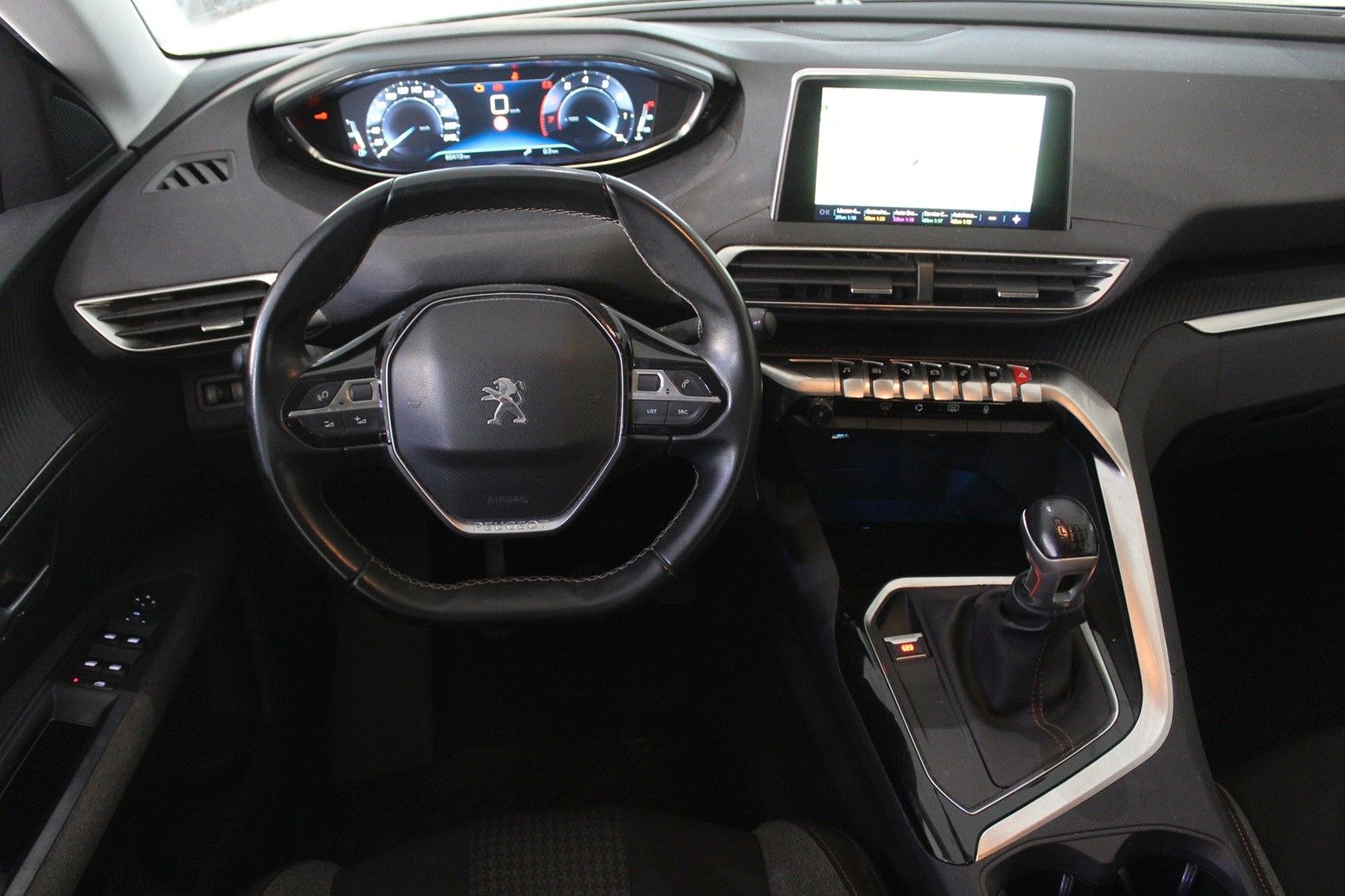 Fahrzeugabbildung Peugeot 3008 1.2T Active NAVI/LED/PDC/SPURASS./TEMPOMAT