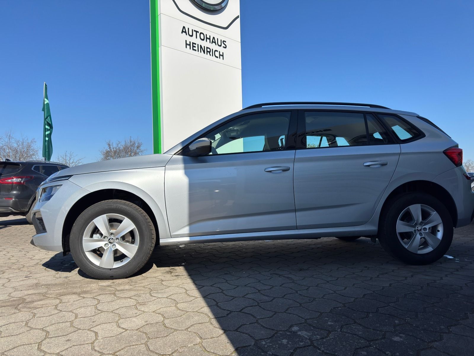 Fahrzeugabbildung SKODA Kamiq 1.0 TSI DSG*LED*PDC*SHZ*SmartLink