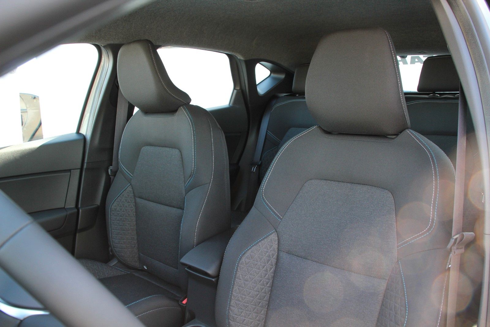 Fahrzeugabbildung Mitsubishi ASX Basis
