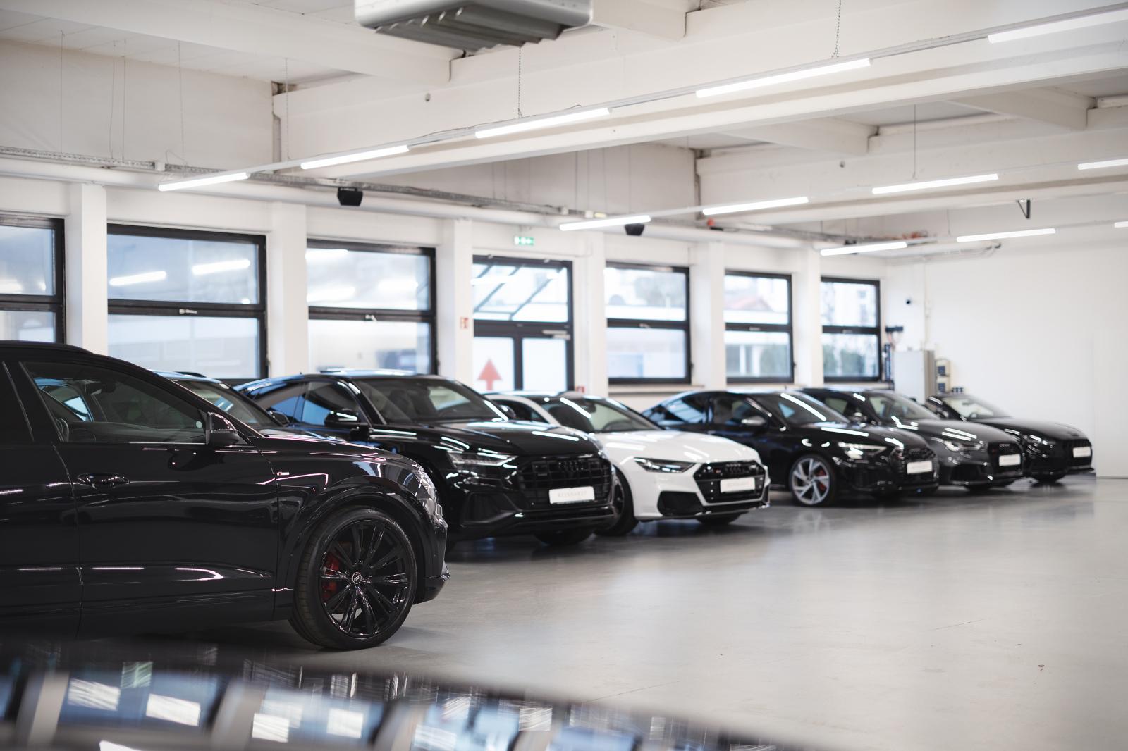 showroom-image-bottom