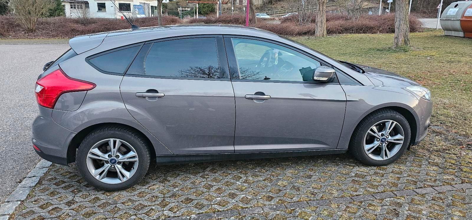 Ford Focus 2014 — photo 6