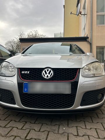 Volkswagen Golf V GTI 2.0