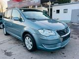 Volkswagen Touran United - Volkswagen Touran aus 2008: United