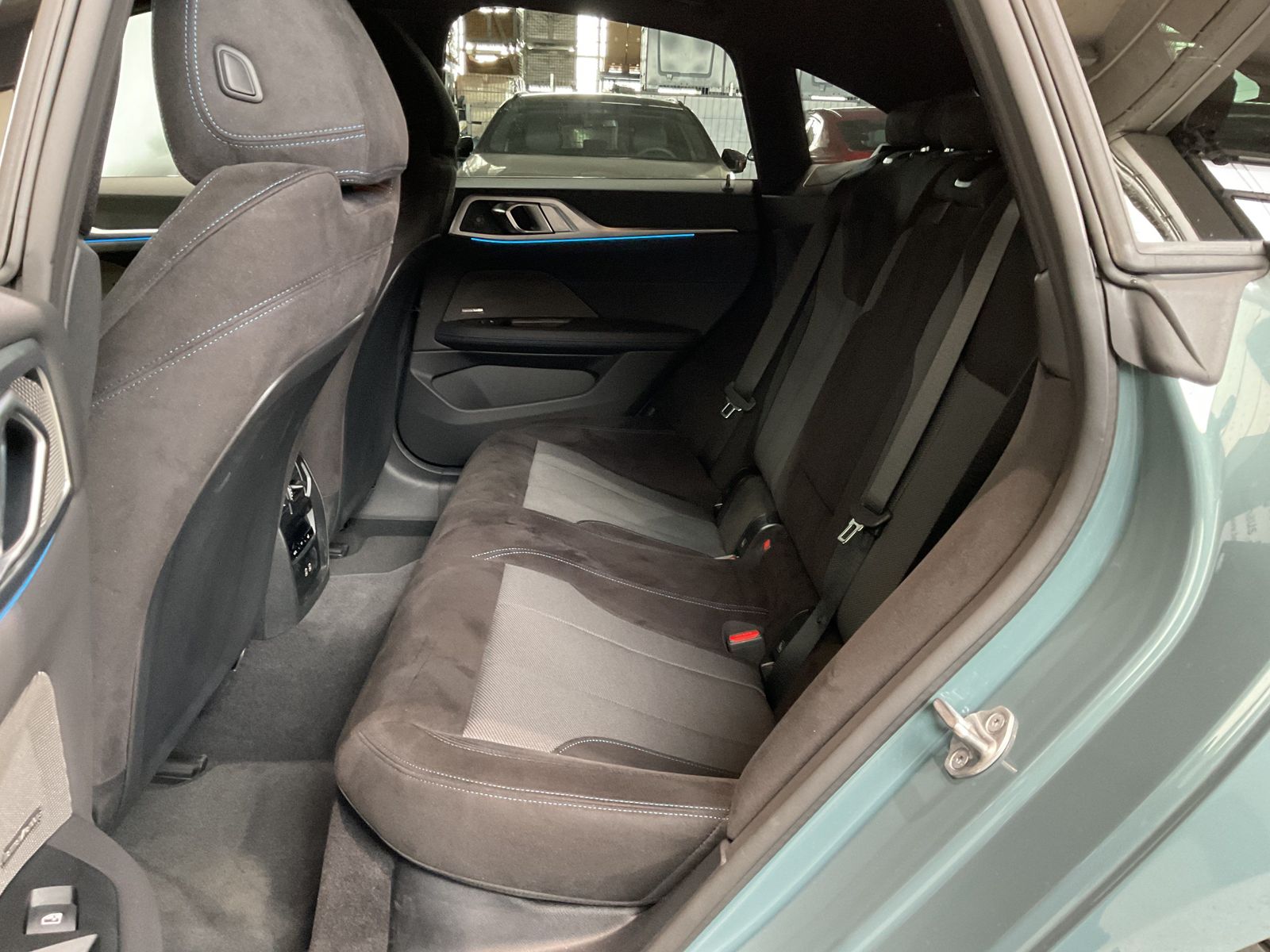 Fahrzeugabbildung BMW i4 M50 19" LMR, Parking Assistant Plus, HK Hifi
