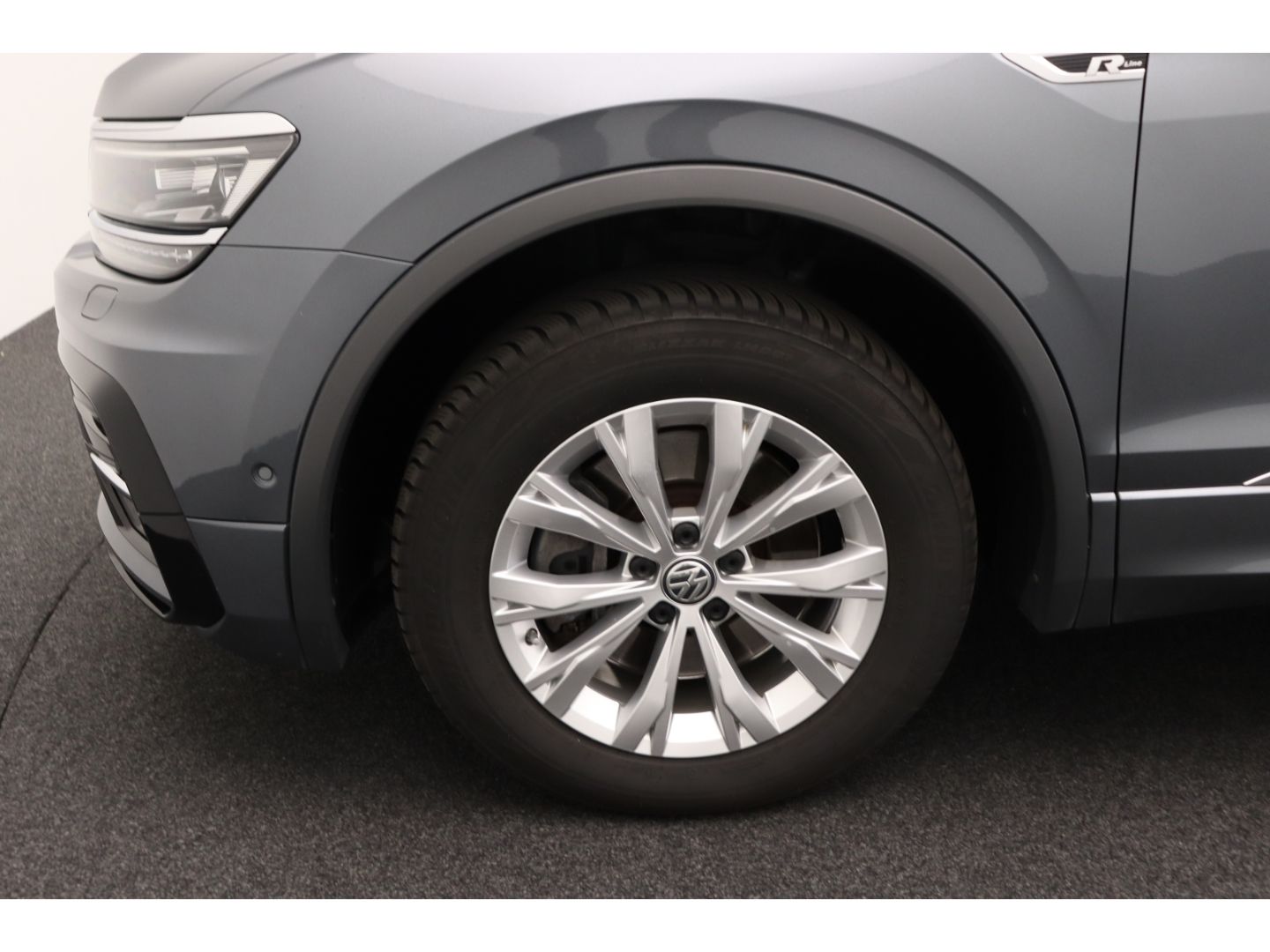 Fahrzeugabbildung Volkswagen Tiguan Allspace Highline R-Line AHK schwenkbar