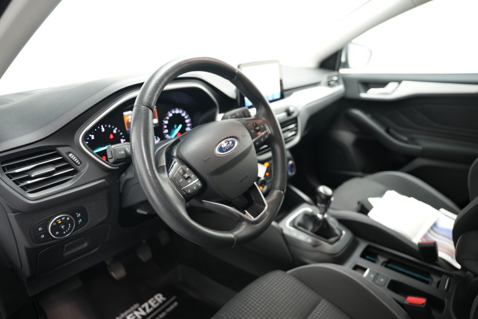 Fahrzeugabbildung Ford Focus Turnier Cool & Connect *Navi*SHZ*Klima*PDC