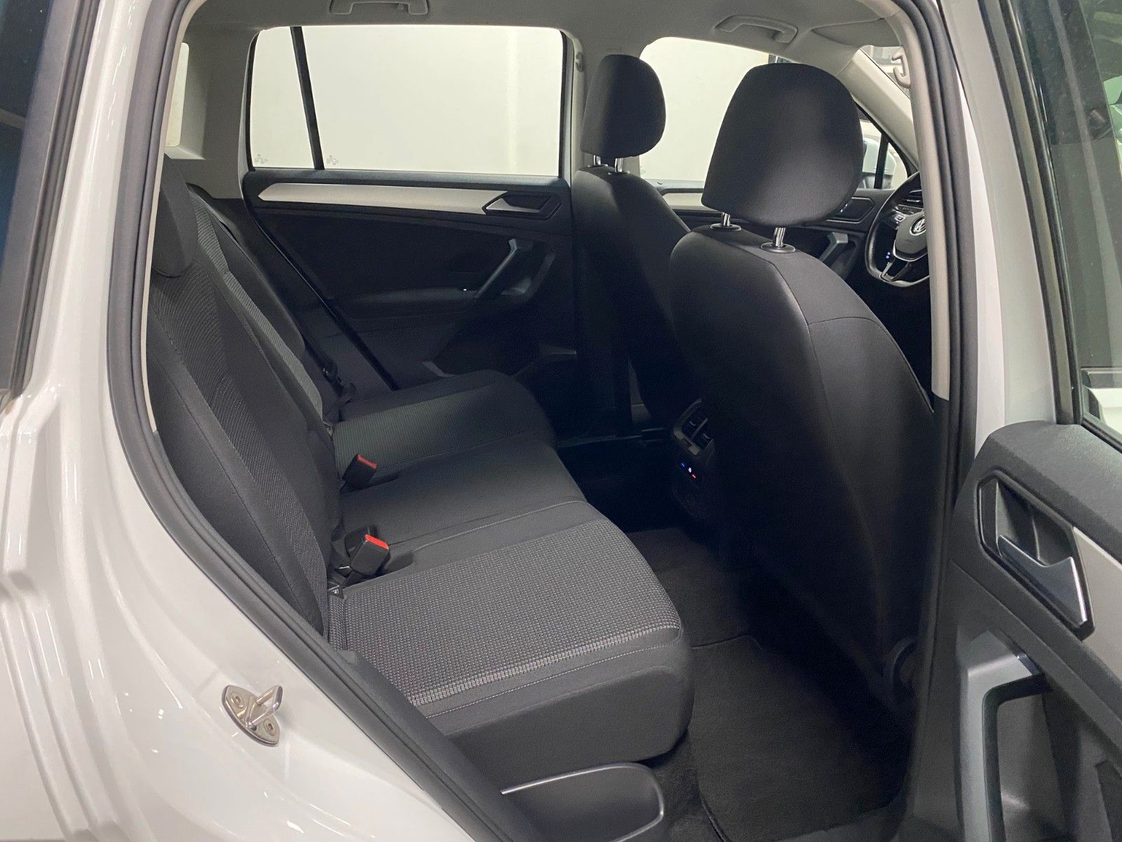 Fahrzeugabbildung Volkswagen Tiguan 1.5 TSI Trendline+NAVIGATION+ALLWETTER+BC