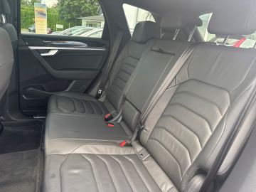 Volkswagen Touareg - 8
