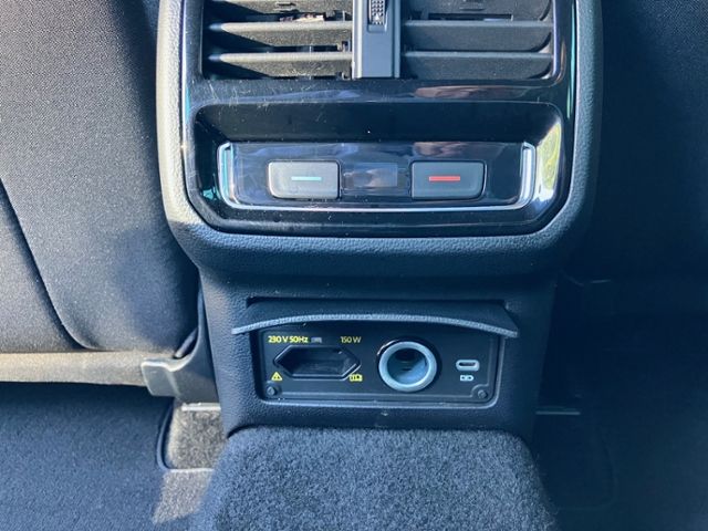 Passat Variant 1.4 TSI GTE  KLIMA LED NAVI ALU