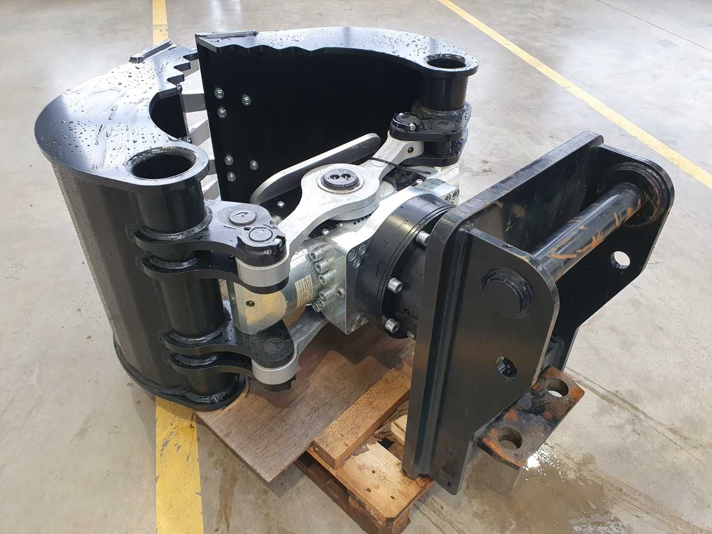 Fahrzeugabbildung Andere DMS SG18070 Sortiergreifer DEMO / inkl. Rotator