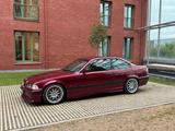 BMW E36 Coupe 320i - BMW 320: Coupé, 320i E36