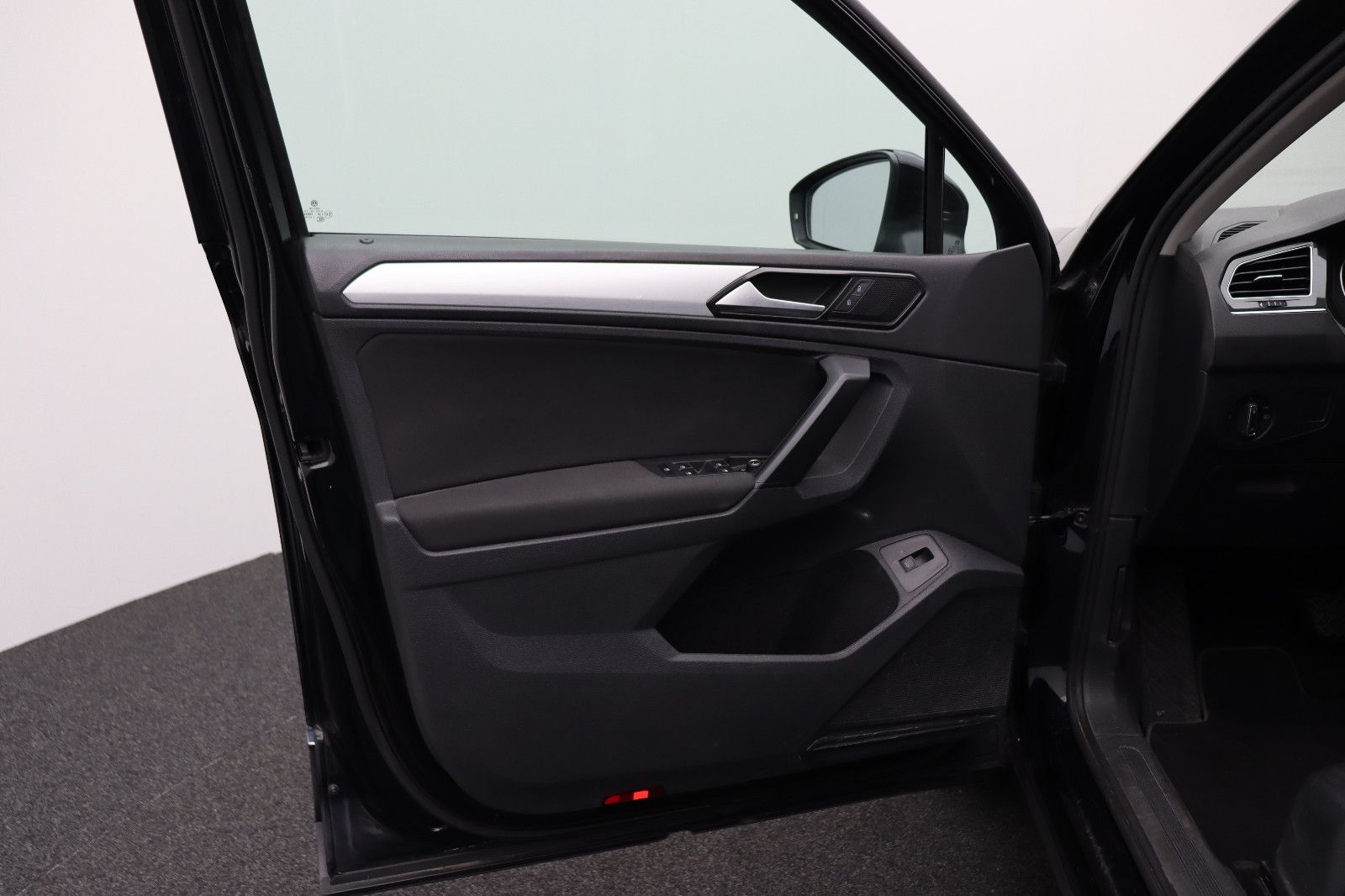 Fahrzeugabbildung Volkswagen Tiguan 2.0 Comfortline BMT/Start-Stopp