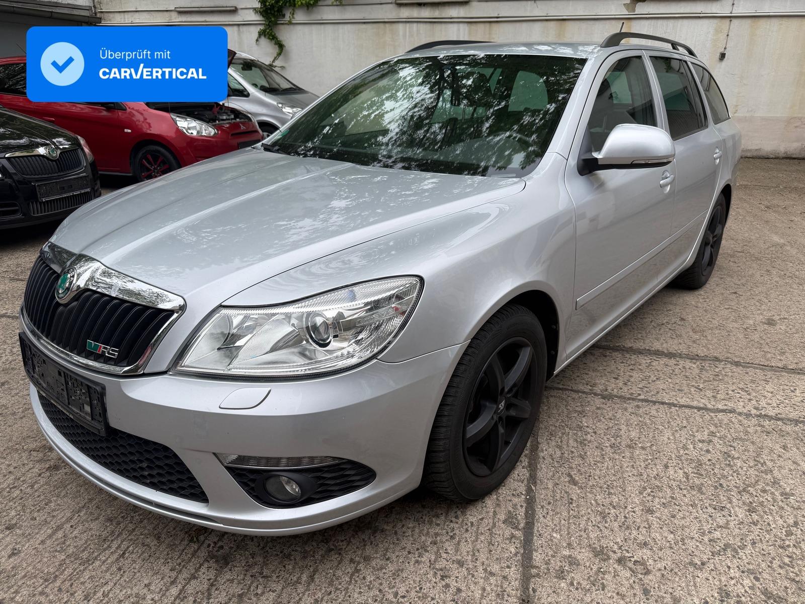Skoda Octavia Combi RS 2.0 TDI 1.Hand Scheckheft Xenon