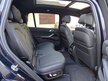 BMW X7 - 10