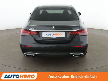 Mercedes E 200 - 5