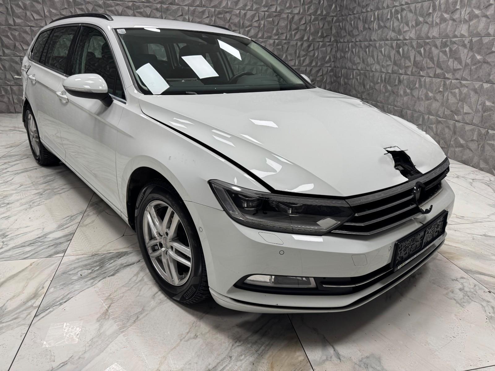 Volkswagen Passat Comfortline/Active Info-Display/Head-Up