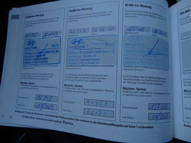 Fahrzeugabbildung Hyundai i20 Sport/OZ-Felgen/Navi/Kamera/SitzH/