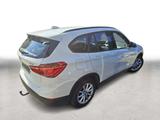 BMW X1 Advantage sDrive 18i AHK+BT+USB+LM+GRA+SHZ+PD - : Geländewagen, Us
