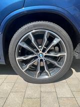 BMW X4 xDrive30d AT M Sport M Sport - blaue BMW X4